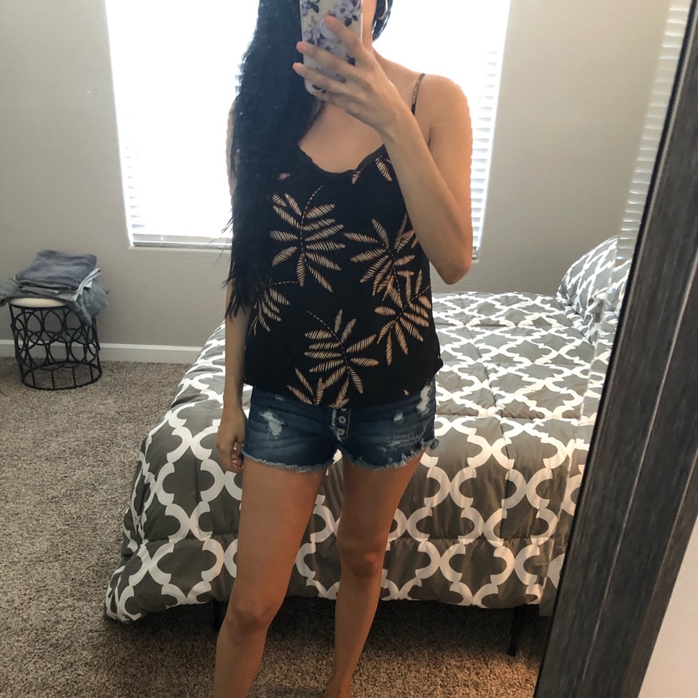 Black Cami w/Palm Design